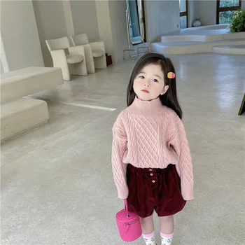Комплект детской одежды 2023 Весна Осень для девочек в корейском стиле, ретро, однотонный свитер, Модные шорты, Повседневный комплект из двух предметов для девочек