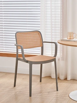 Скандинавская пластиковый стул утолщение обеденный стул открытый стул ротанга стул стол Стекируемые бытовых спинка стула с подлокотником