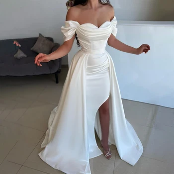 Элегантное атласное платье 
